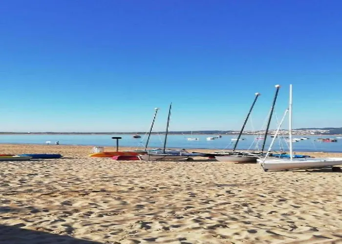 Sao Martinho Near Apartman São Martinho do Porto